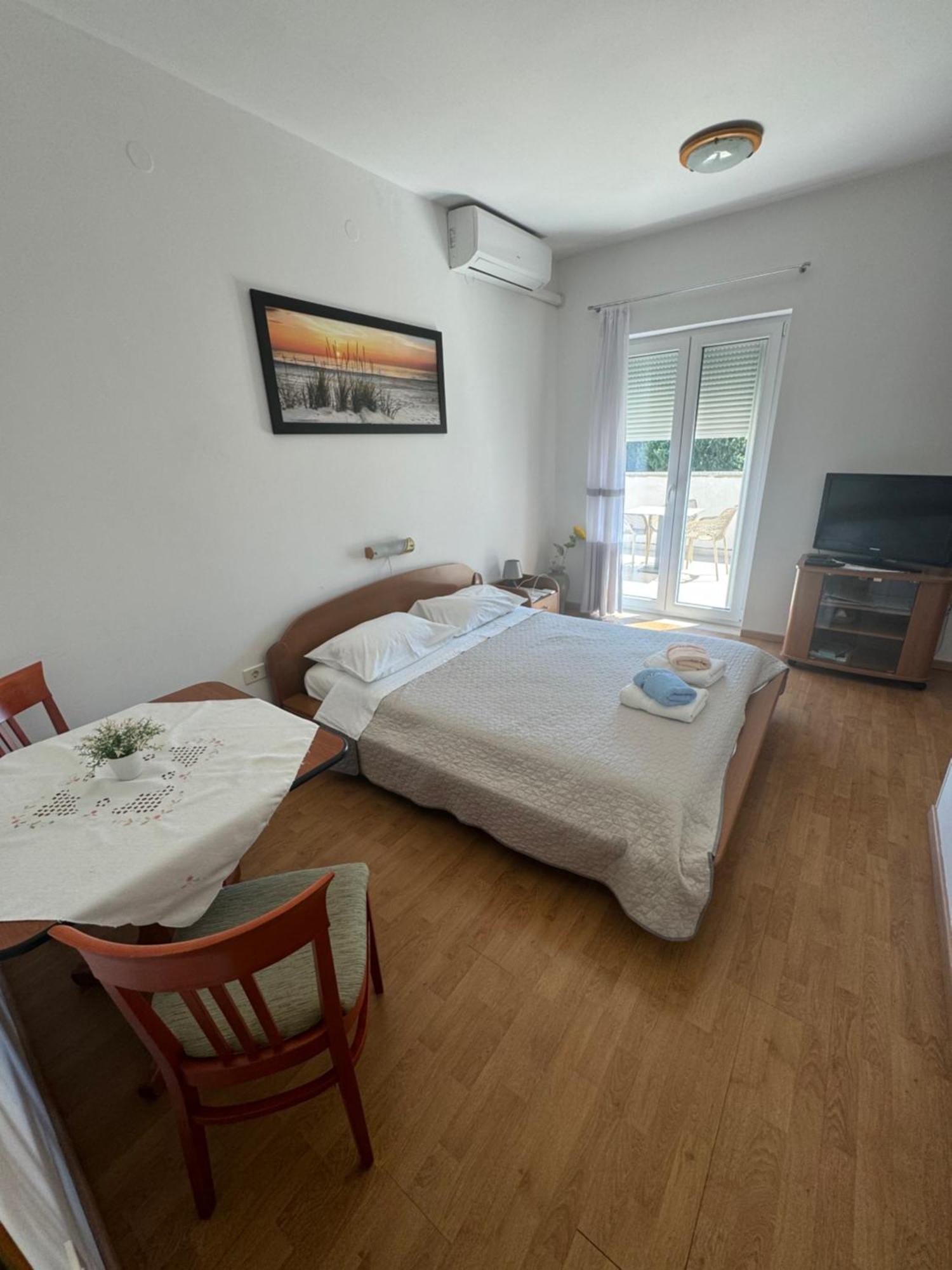Apartments And Rooms Orazem Zoro Portoroz Exterior foto